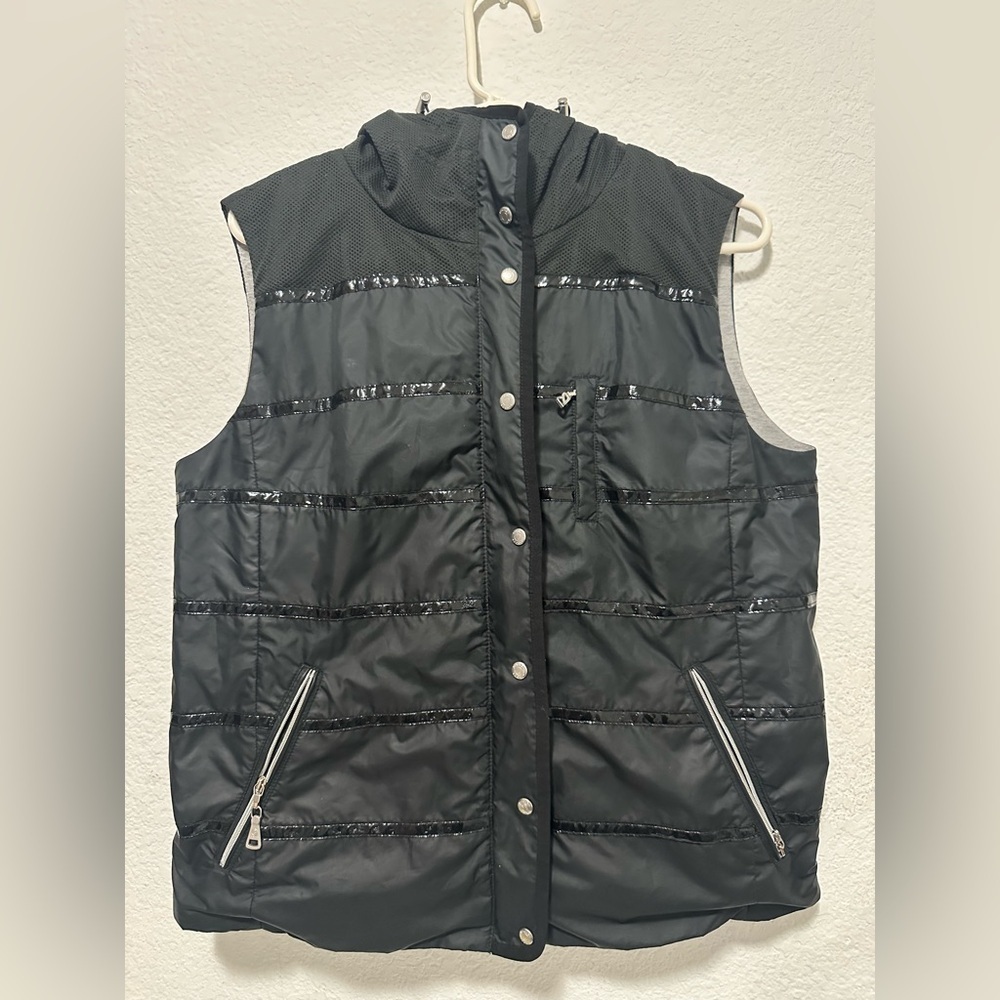 Bogner Black Puffer Quilted Ski Vest with Zippered Hand Pockets size US 10